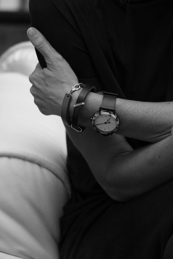 Bracelet cuir femme : élégance à prix mini pour tous les styles